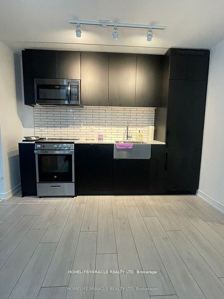 270 Dufferin St, unit 310 for rent