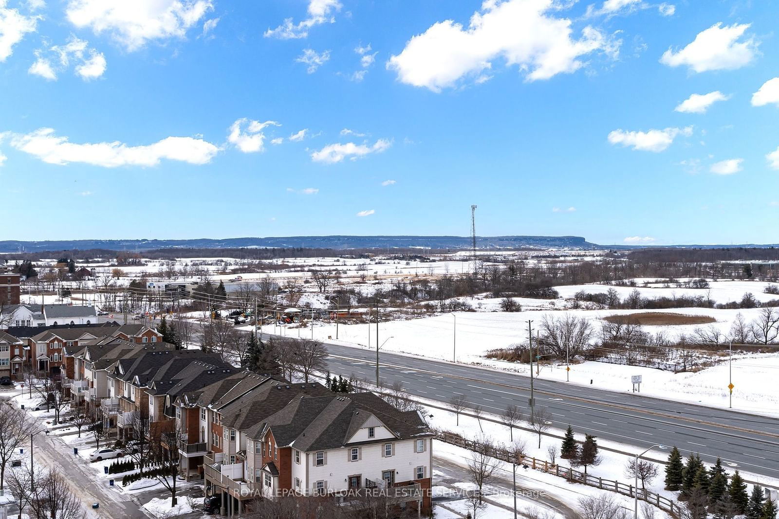 2490 Old Bronte Rd, unit 302 for sale