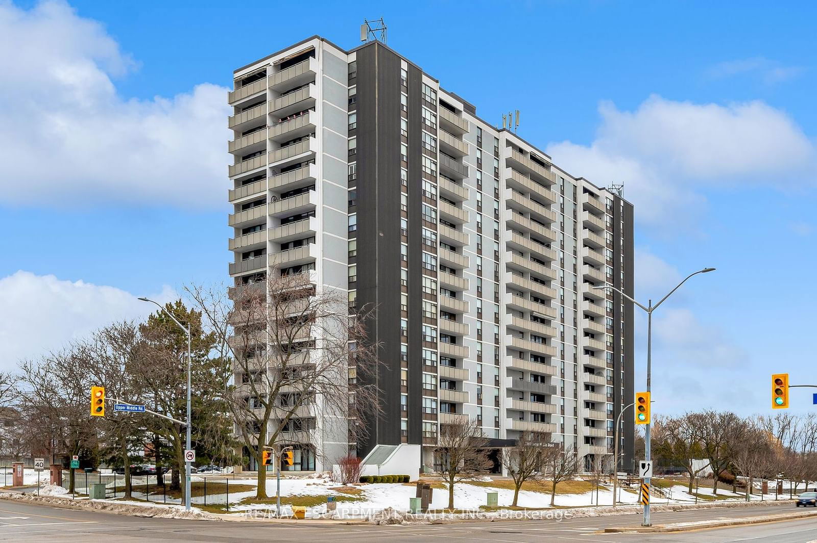 Upper Middle Place Condos, Burlington, Toronto