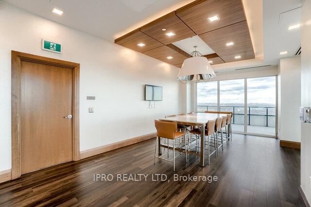 30 Shore Breeze Dr, unit 2221 for sale