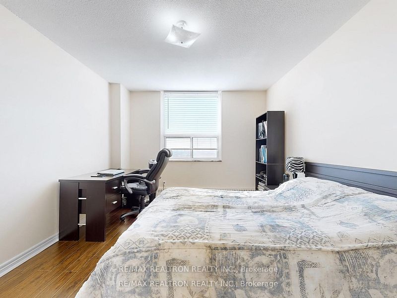 3390 Weston Rd, unit 1906 for sale