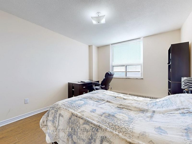 3390 Weston Rd, unit 1906 for sale