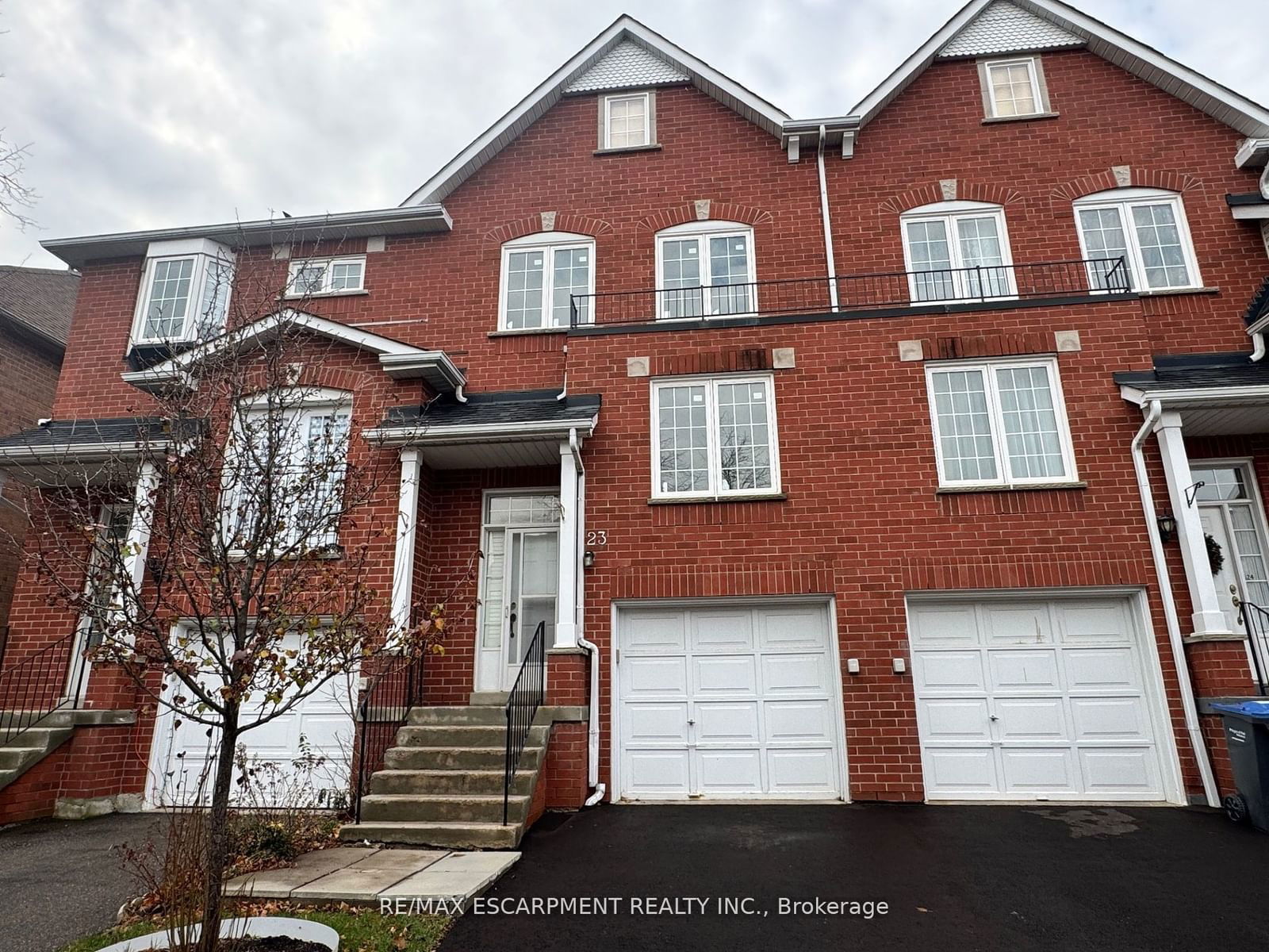 1575 South Parade Townhomes, Mississauga, Toronto