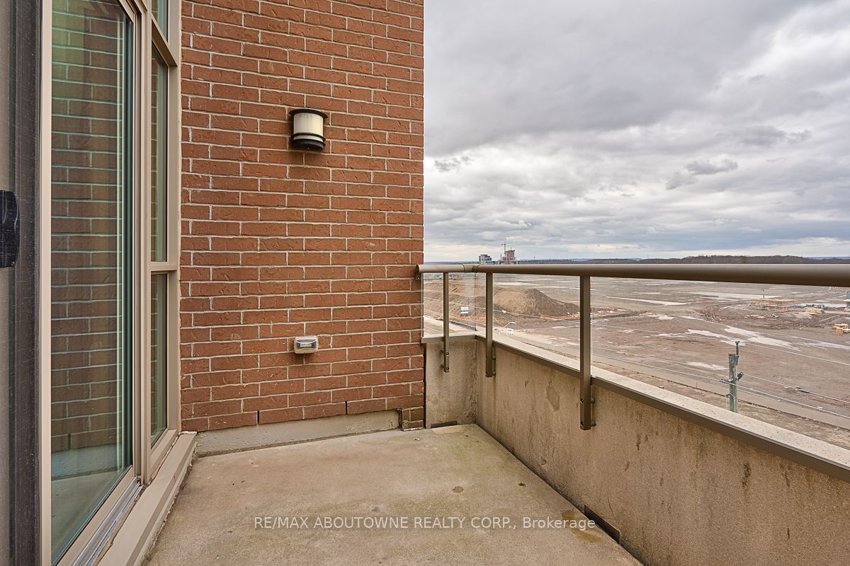 2480 Prince Michael Dr, unit 714 for sale