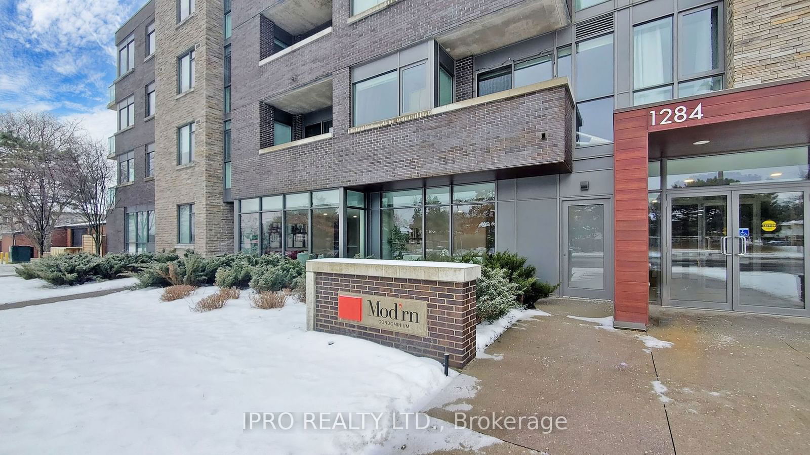 1284 Guelph Line, unit 404 for sale