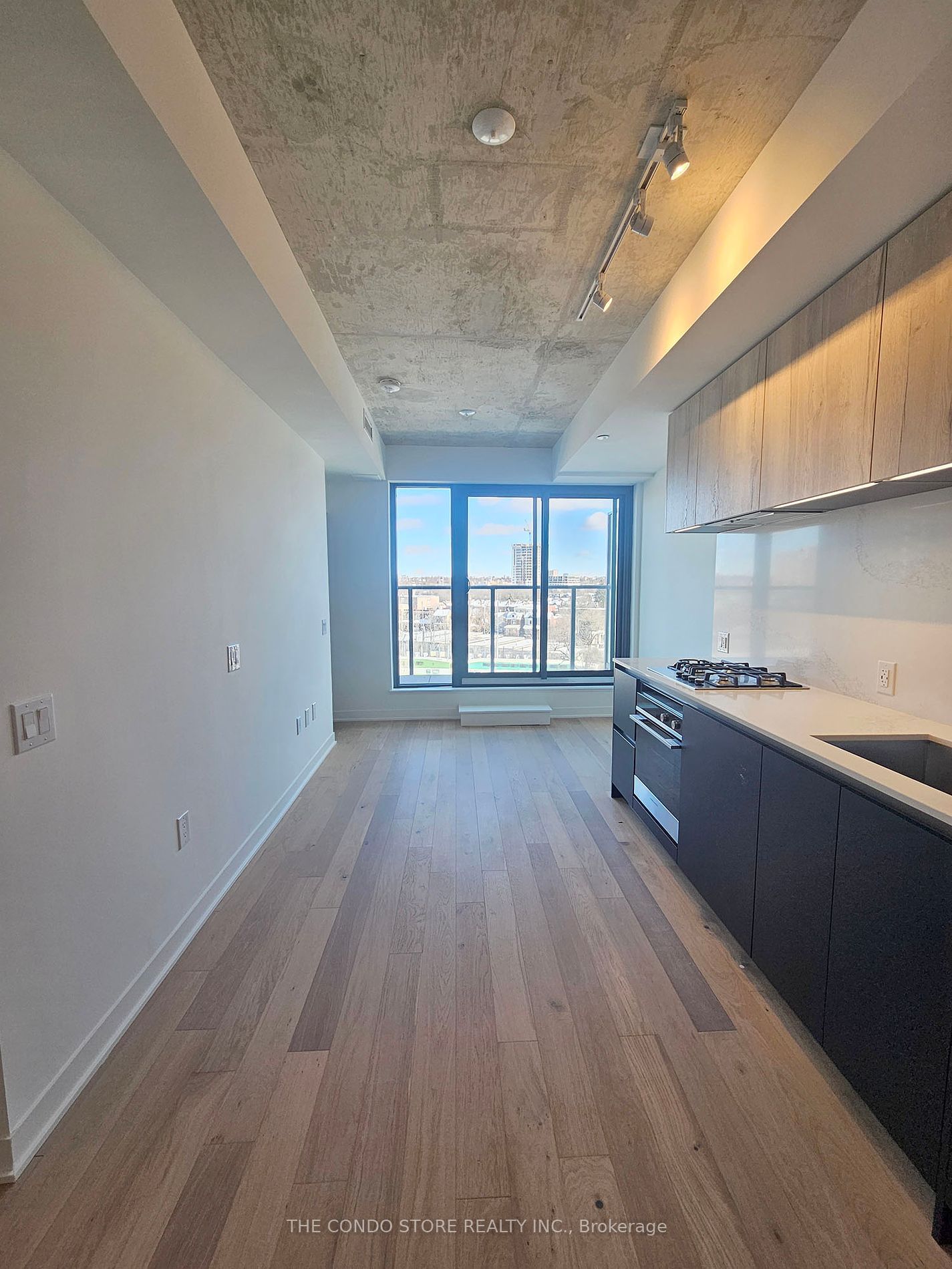 2625 Dundas St W, unit 706 for rent