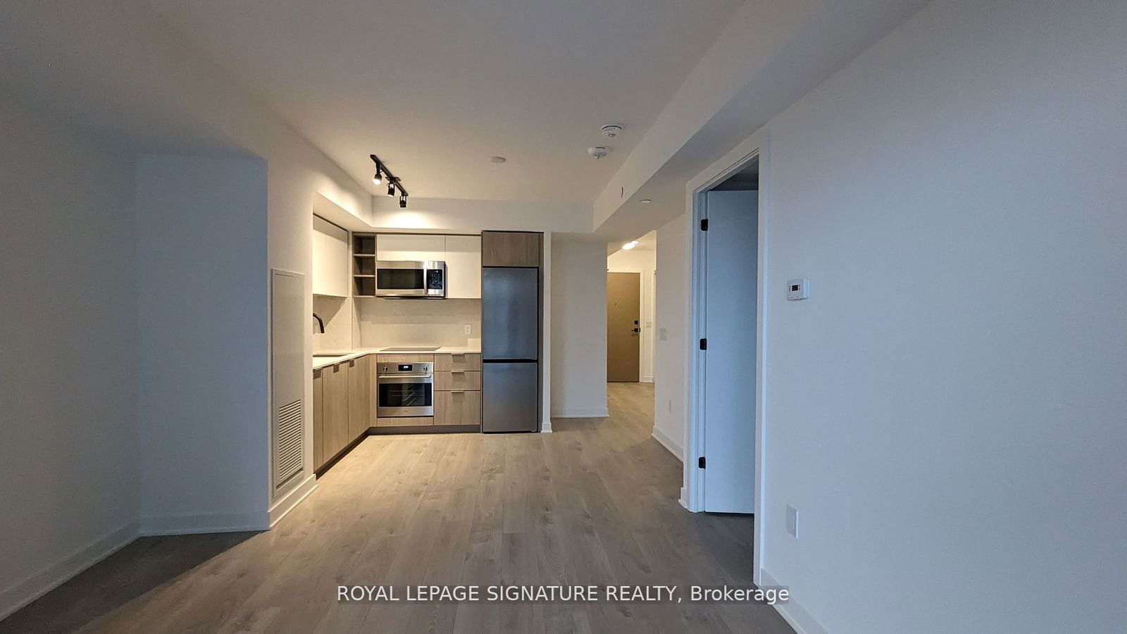 36 Zorra St, unit 408 for rent