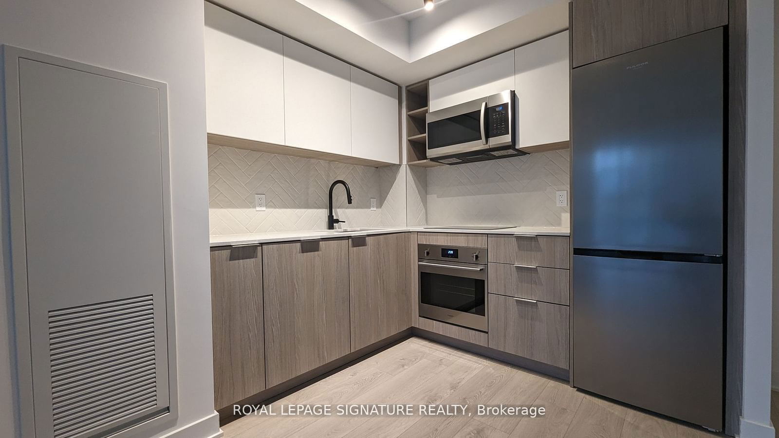 36 Zorra St, unit 408 for rent