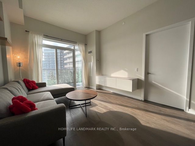 2560 Eglinton Ave W, unit 1608 for rent