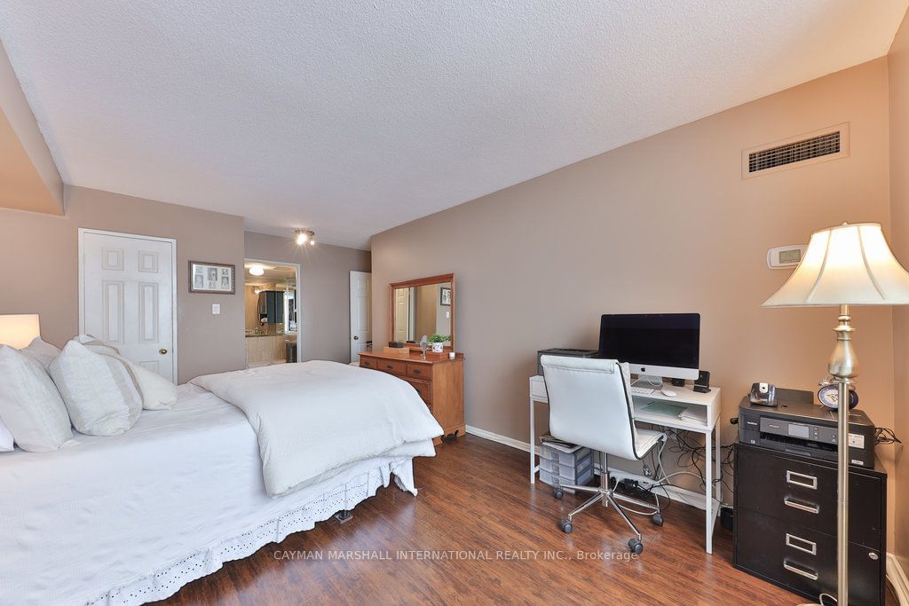 20 Cherrytree Dr, unit 1104 for sale