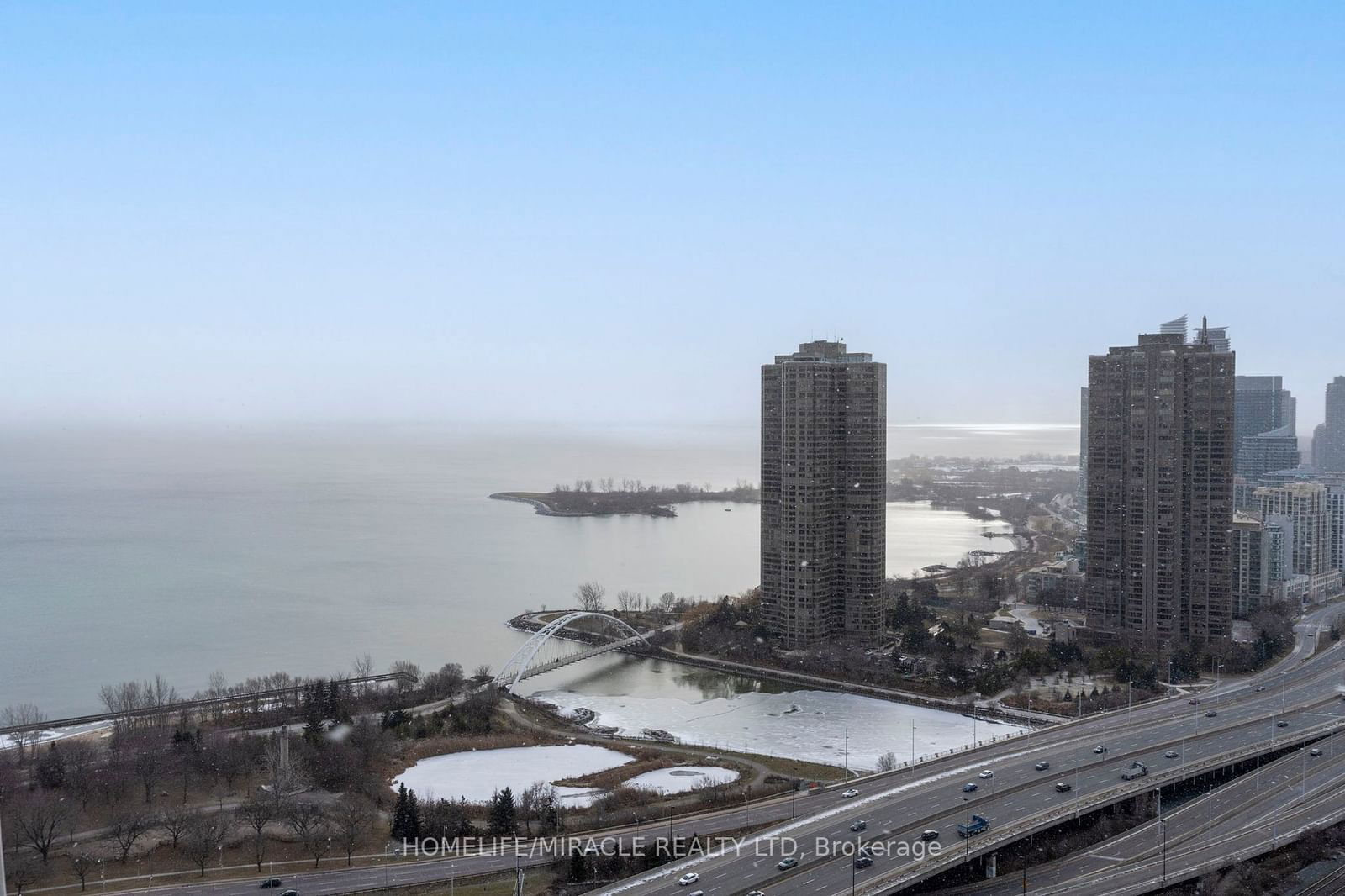 105 The Queensway Ave, unit 3410 for sale