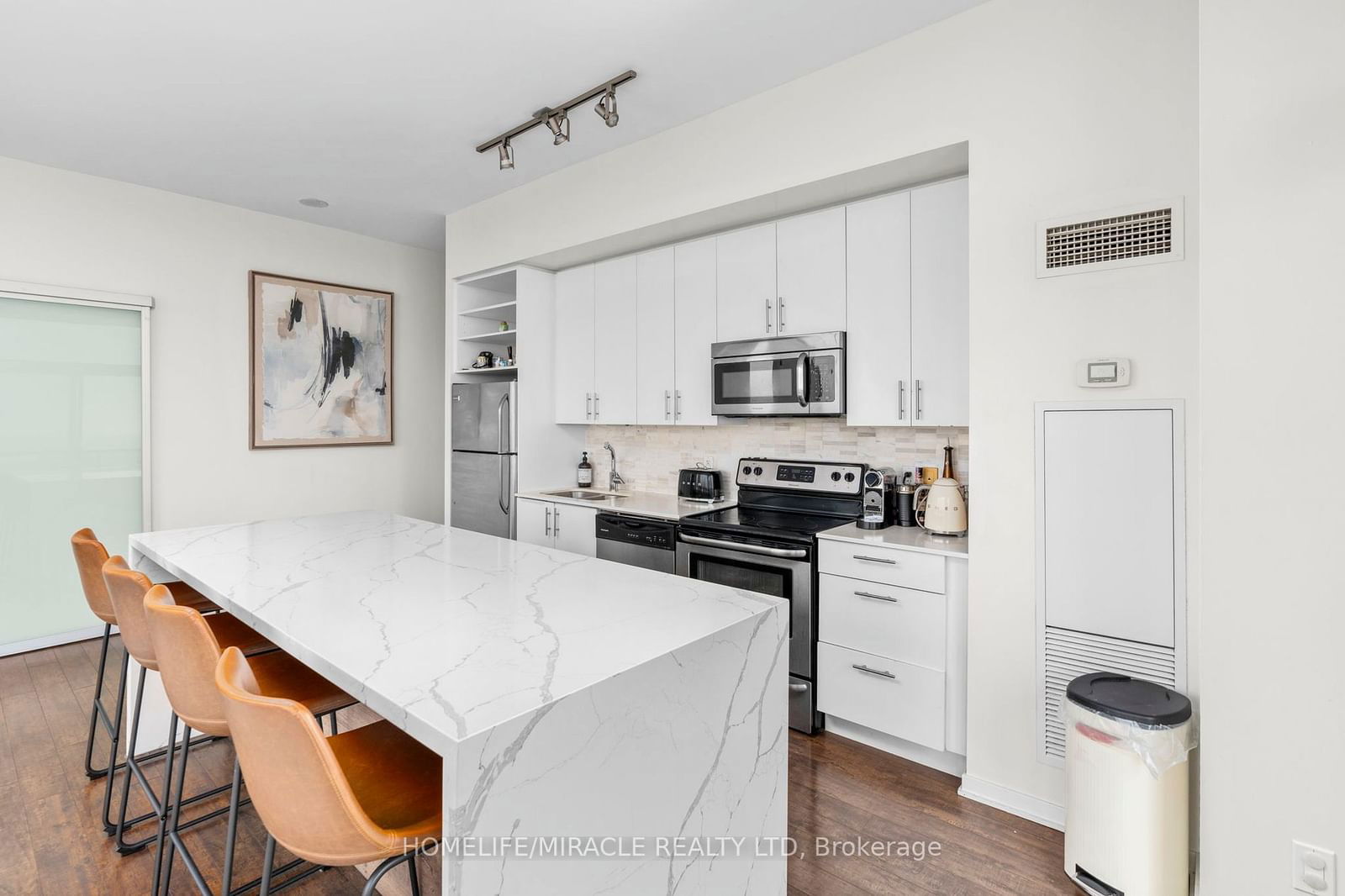 105 The Queensway Ave, unit 3410 for sale