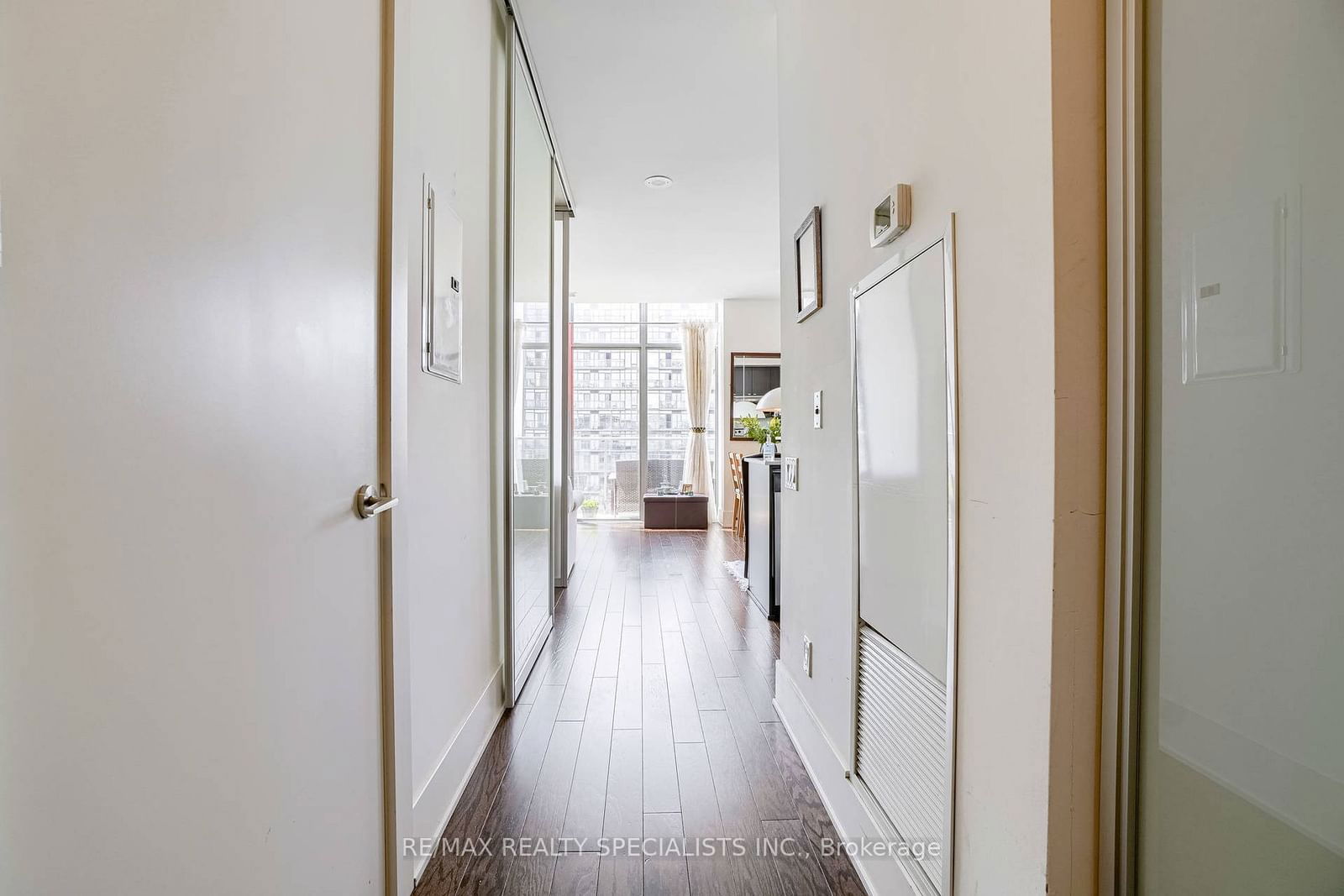 103 The Queensway, unit PH2910 for rent