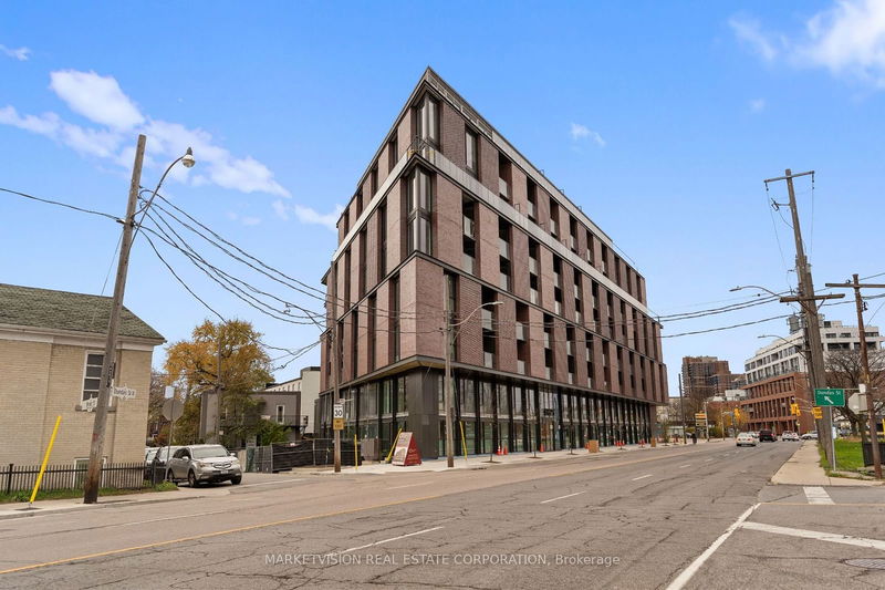 2625 Dundas St W, unit 808 for sale