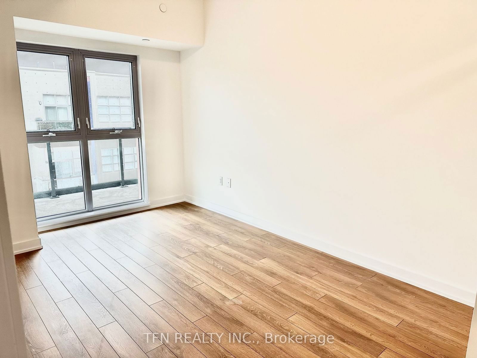 2433 Dufferin St, unit 316 for sale