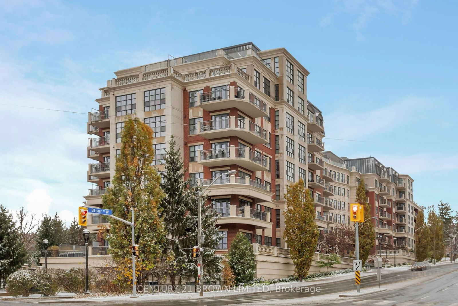 2855 Bloor St W, unit 517 for sale