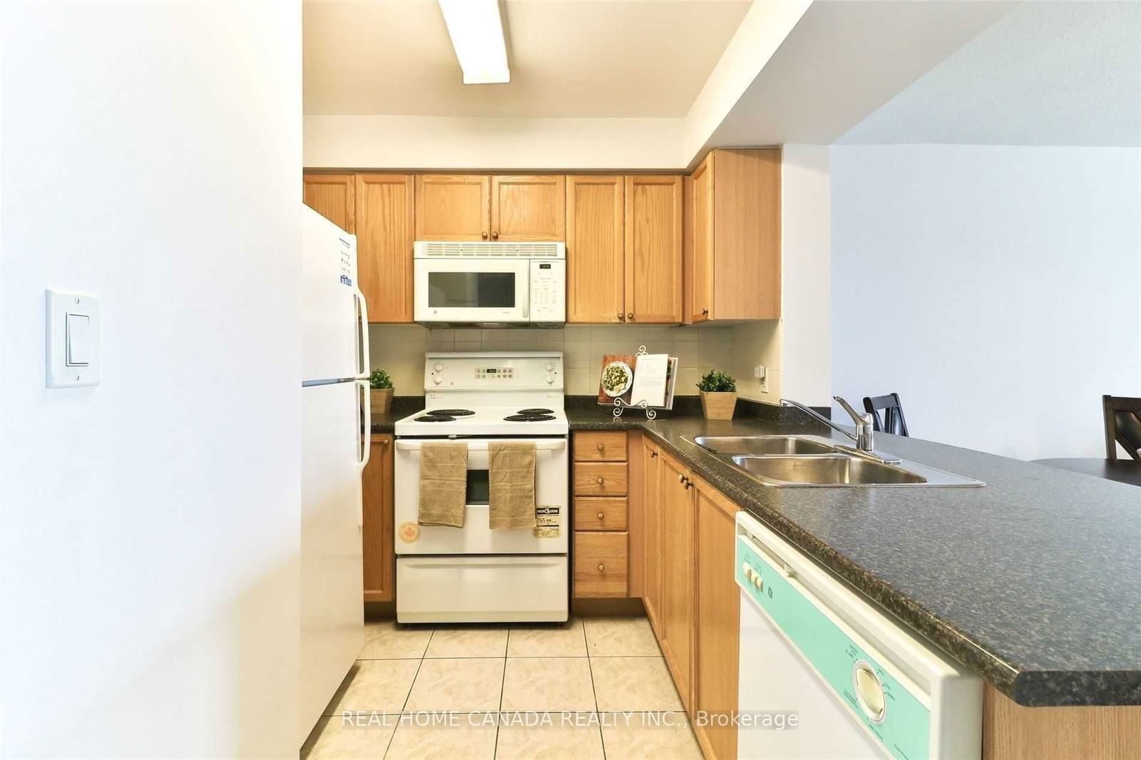 4879 Kimbermount Ave, unit 1802 for sale