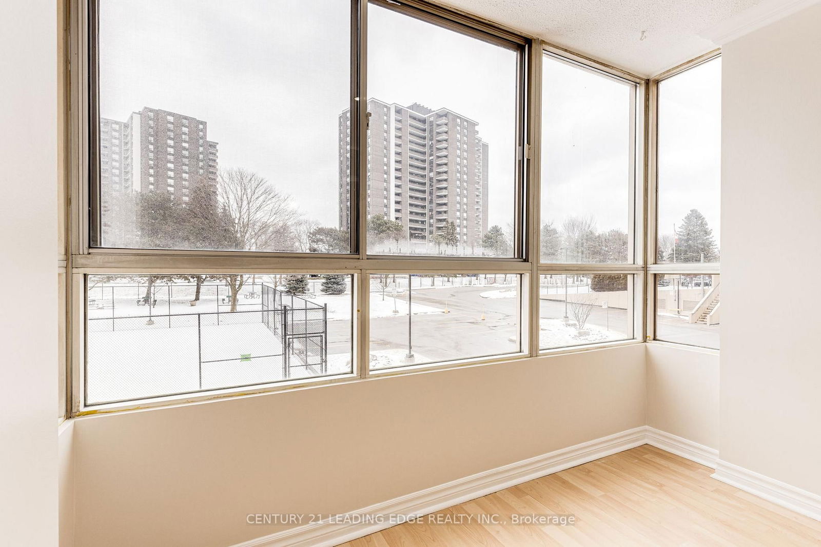 1485 Lakeshore Rd E, unit 115 for sale