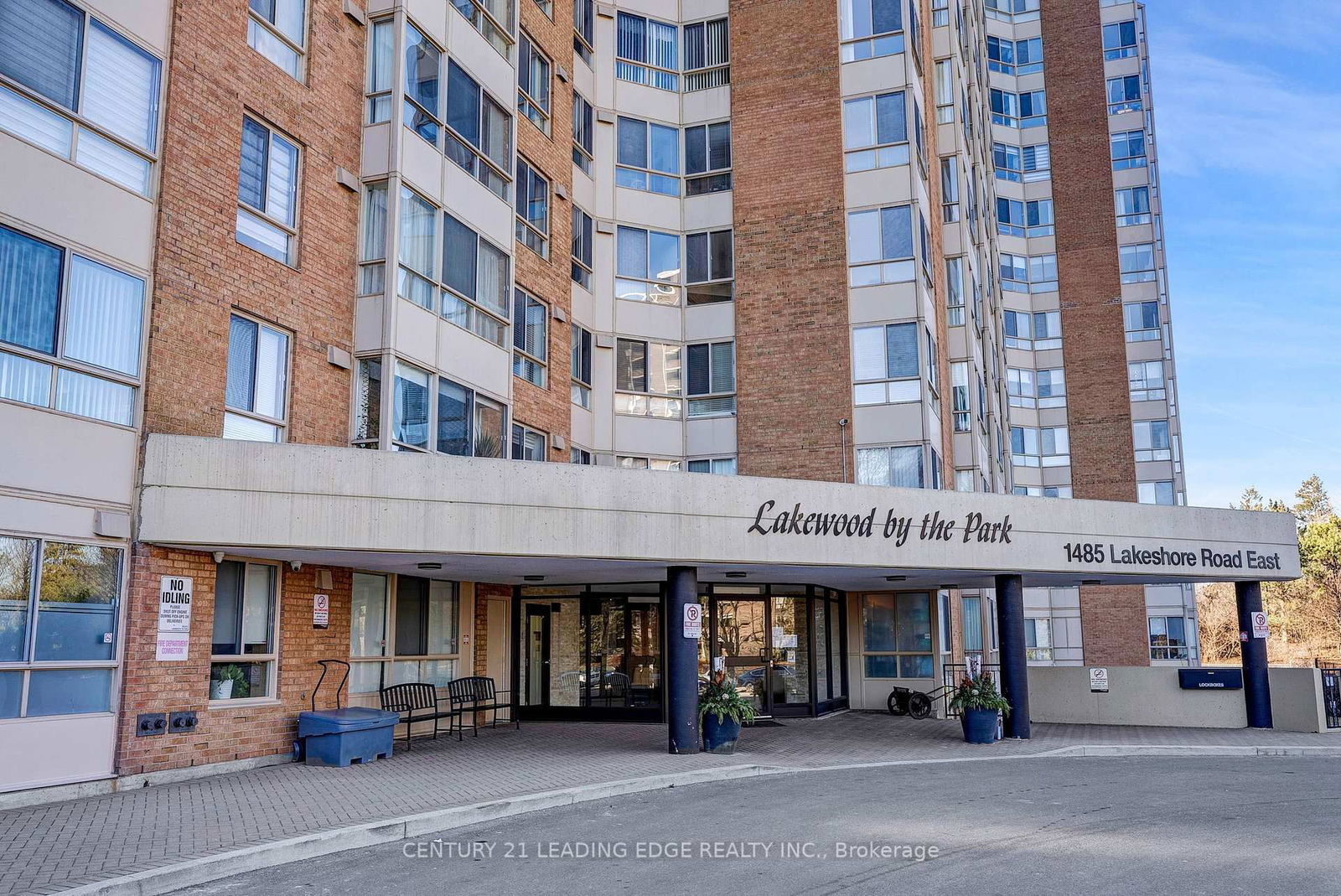 1485 Lakeshore Rd E, unit 115 for sale