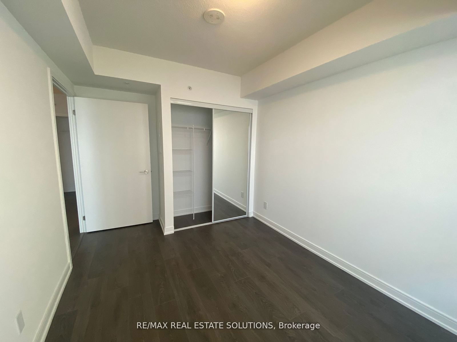 30 Samuel Wood Way, unit 1611 for rent