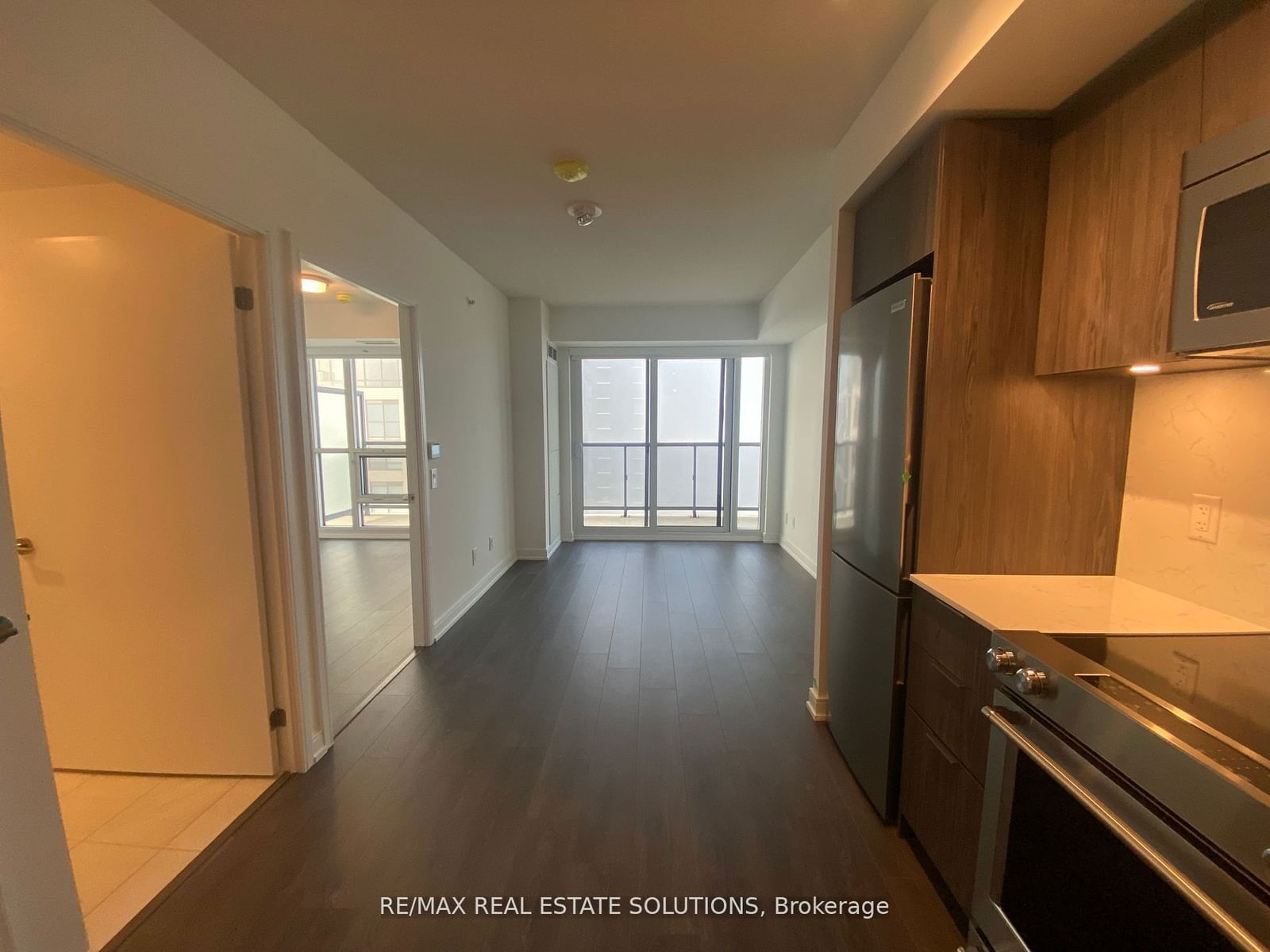 30 Samuel Wood Way, unit 1611 for rent