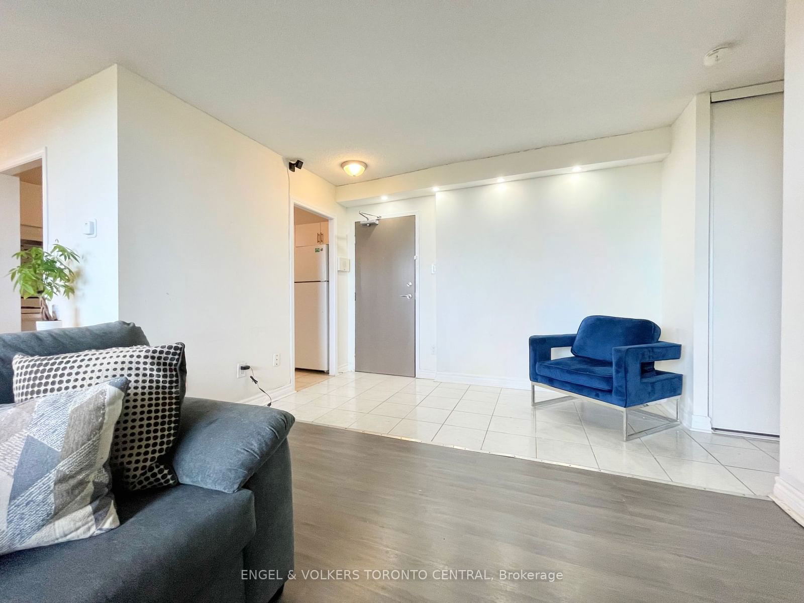 3390 Weston Rd, unit 1003 for sale