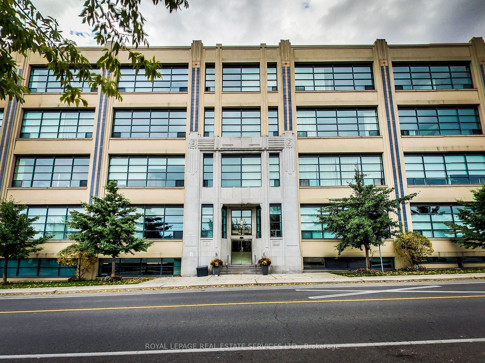 Forest Hill Lofts, York Crosstown, Toronto