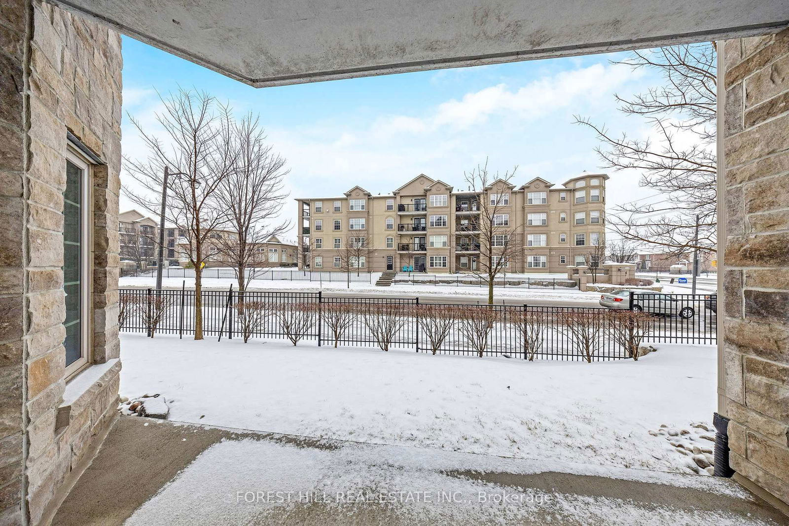 The Courtyards on Main Condos, Milton, Toronto