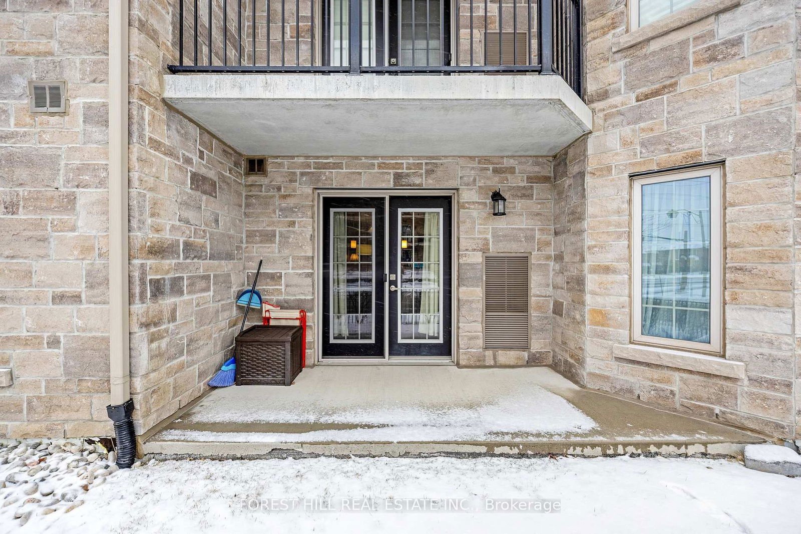 The Courtyards on Main Condos, Milton, Toronto