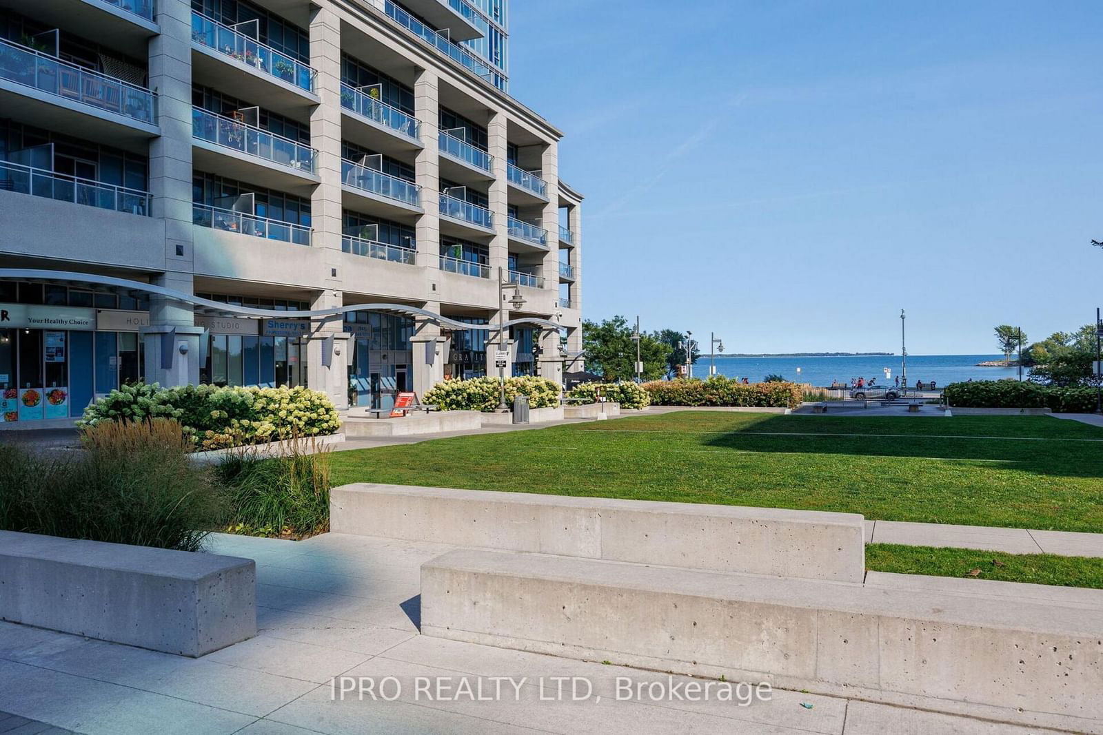 2119 Lake Shore Blvd W, unit 217 for sale