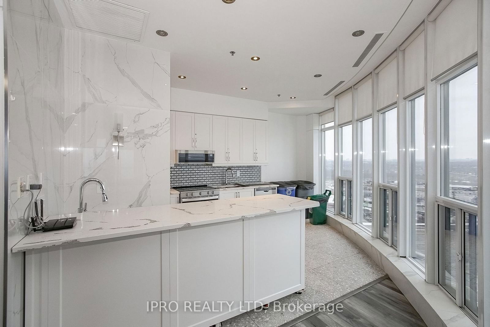 Voyager II at Waterview Condos, Etobicoke, Toronto