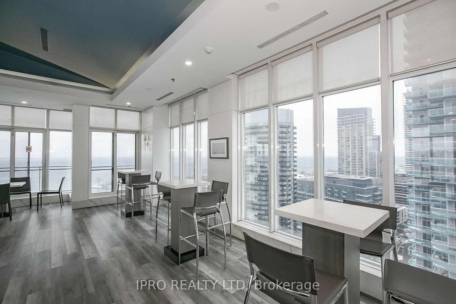 Voyager II at Waterview Condos, Etobicoke, Toronto