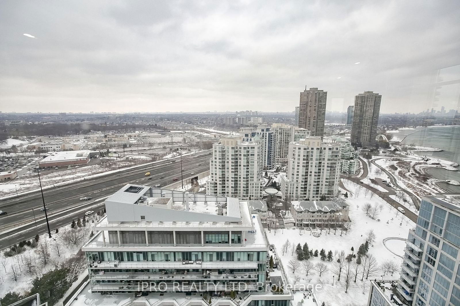 Voyager II at Waterview Condos, Etobicoke, Toronto