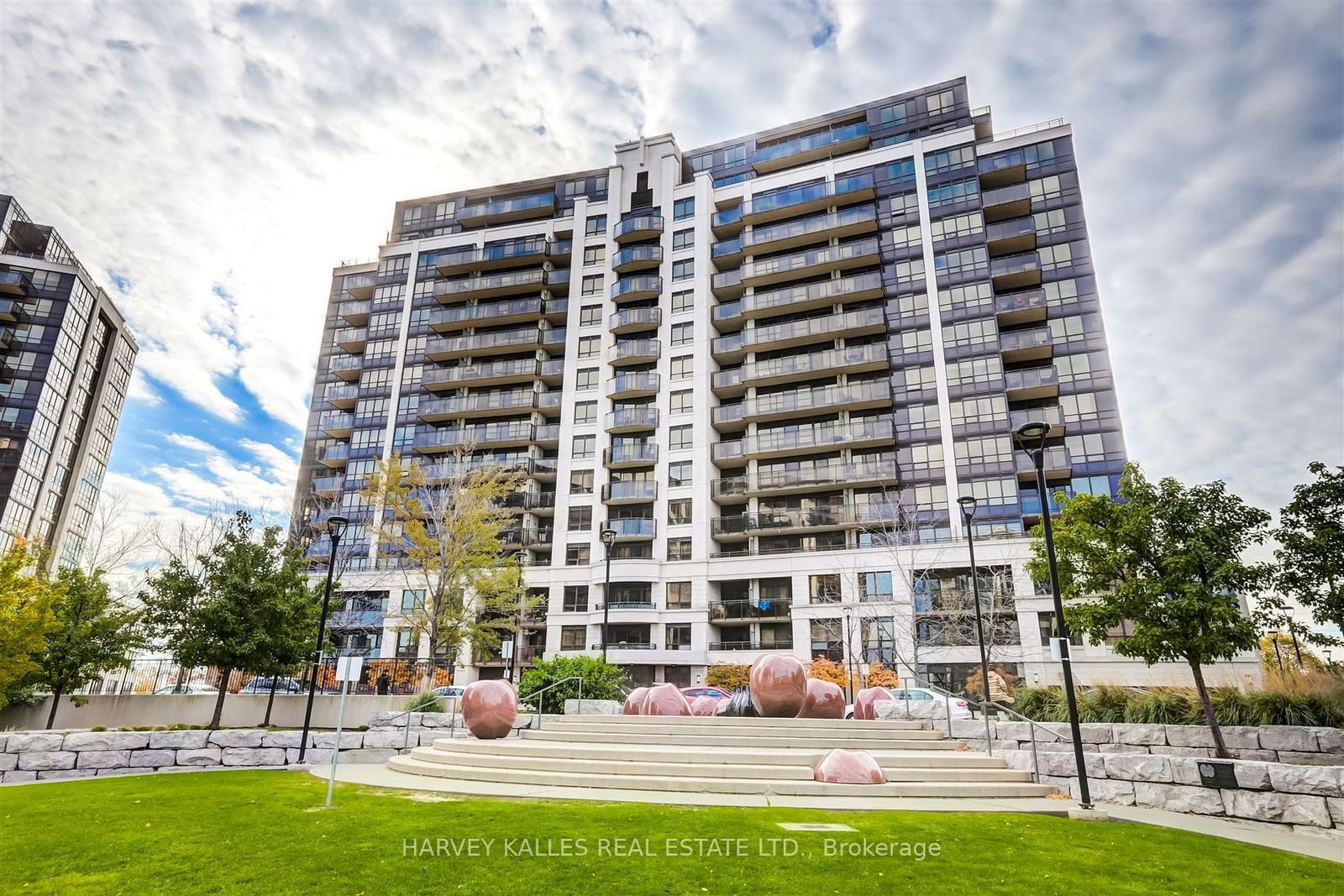 1070 Sheppard Ave W, unit 912 for sale