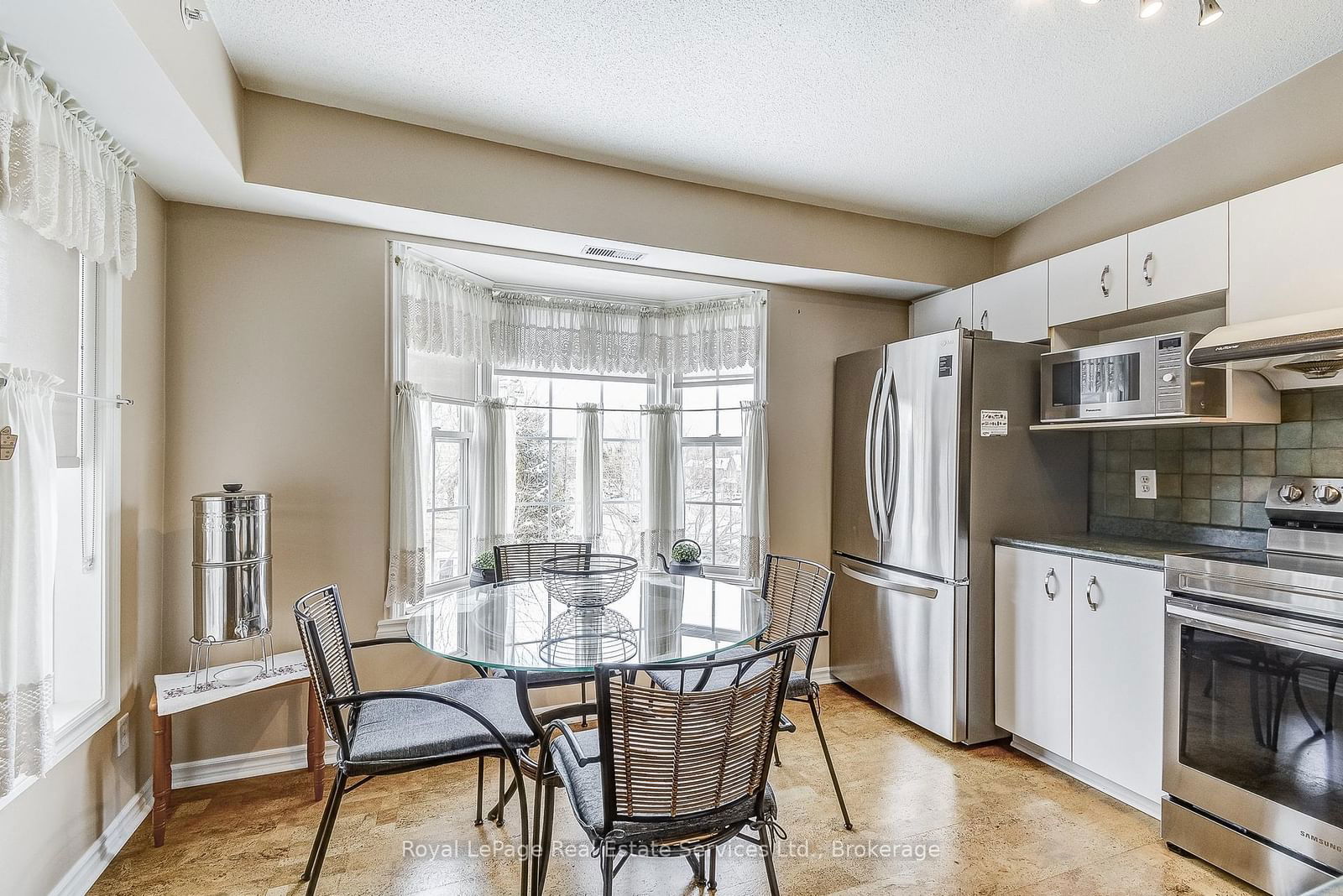 1431 Walkers Line, unit 411 for sale