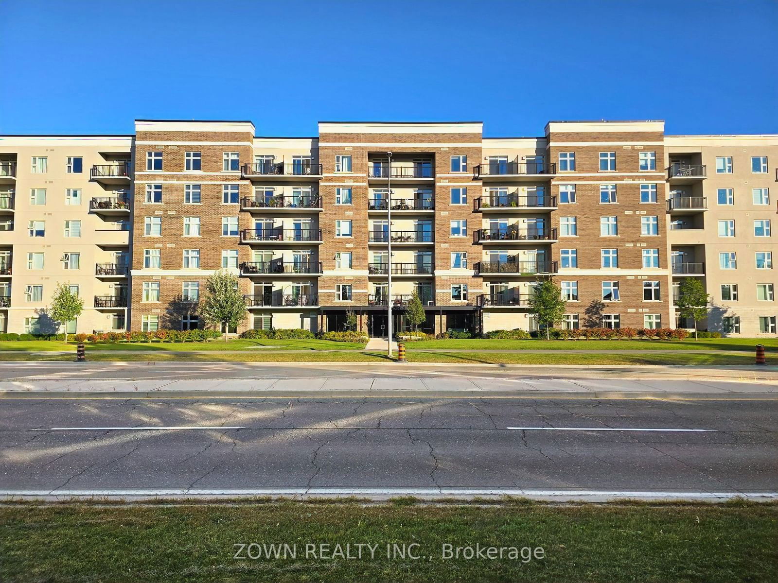 610 Farmstead Dr, unit 510 for sale