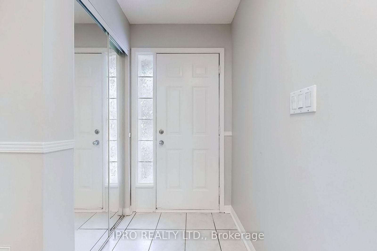 80 Acorn Place Townhomes, Mississauga, Toronto