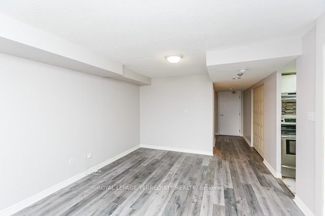 101 Subway Cres, unit 2205 for rent