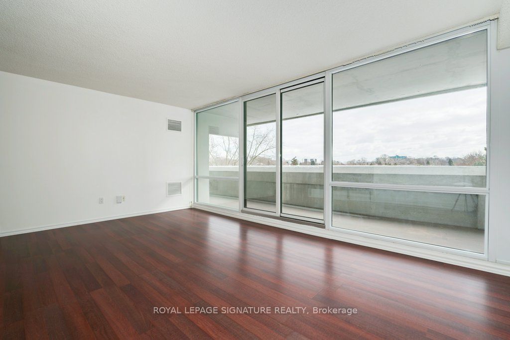 260 Scarlett Rd, unit 507 for sale