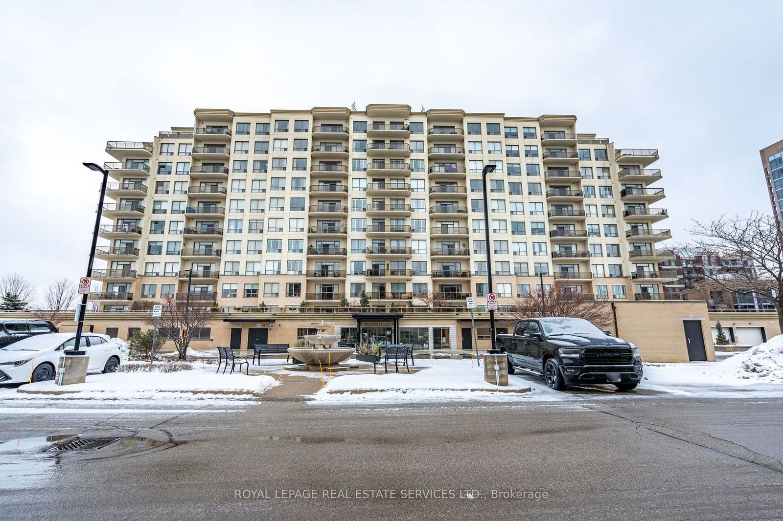 Millcroft Place Condos, Burlington, Toronto