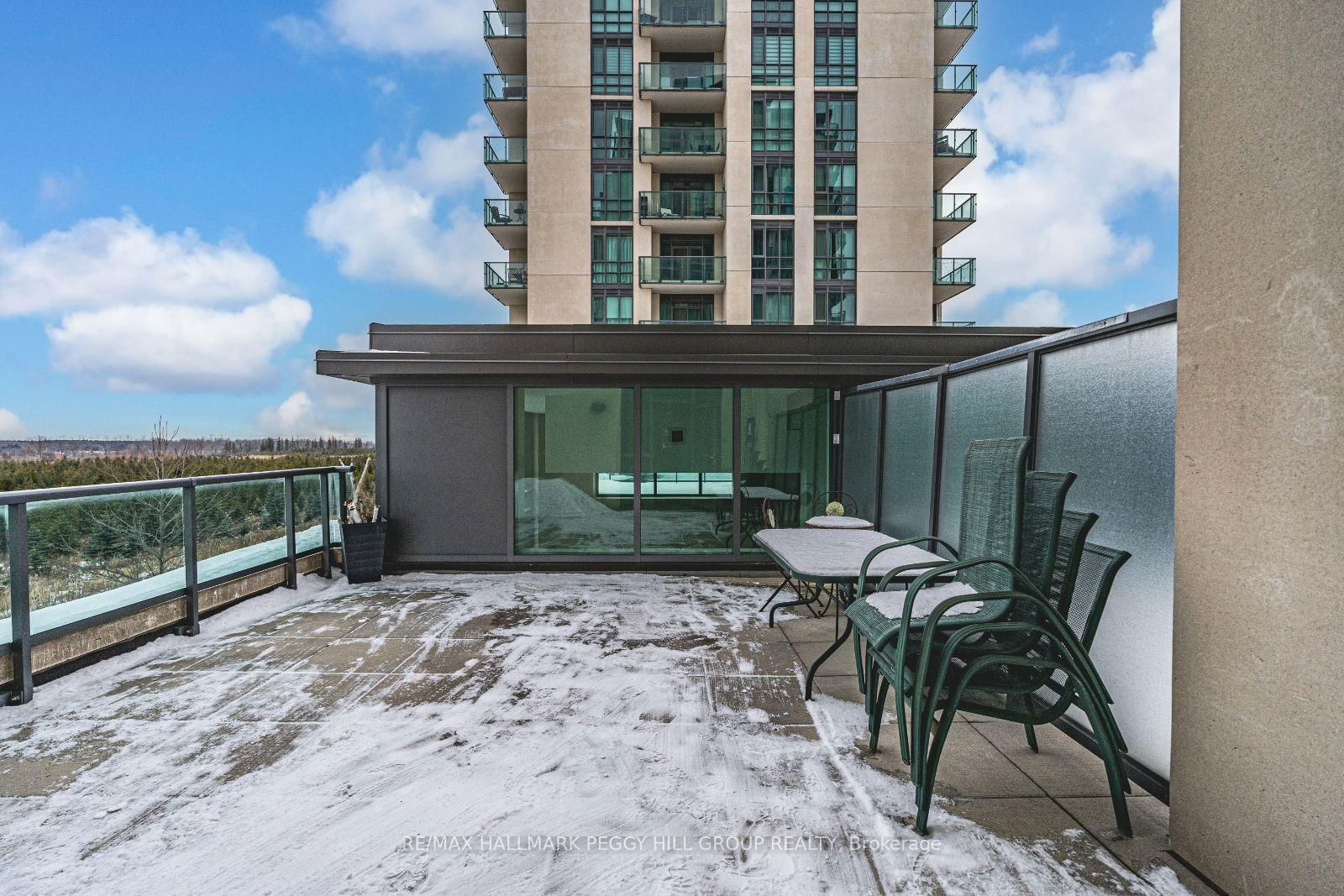 45 Yorkland Blvd, unit 206 for sale