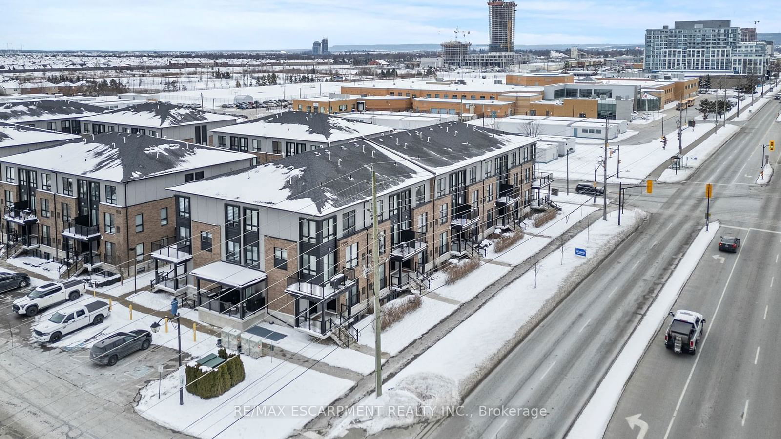 1200 Main St E, unit 102 for sale