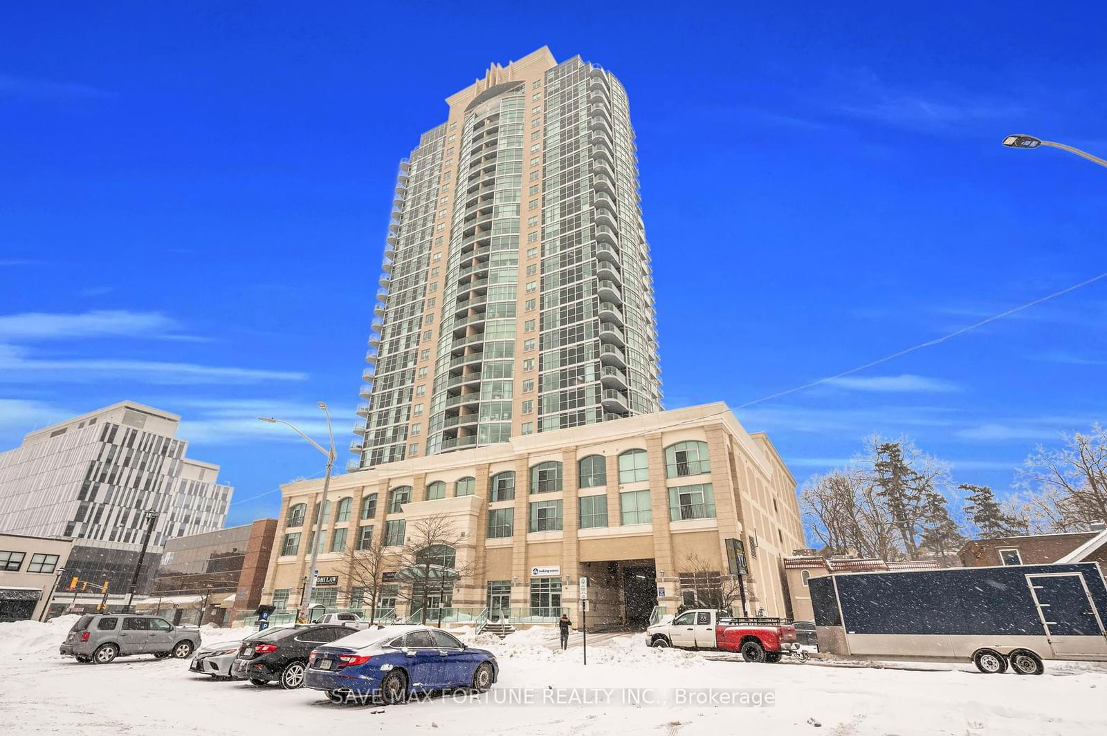 9 George St N, unit 2207 for sale