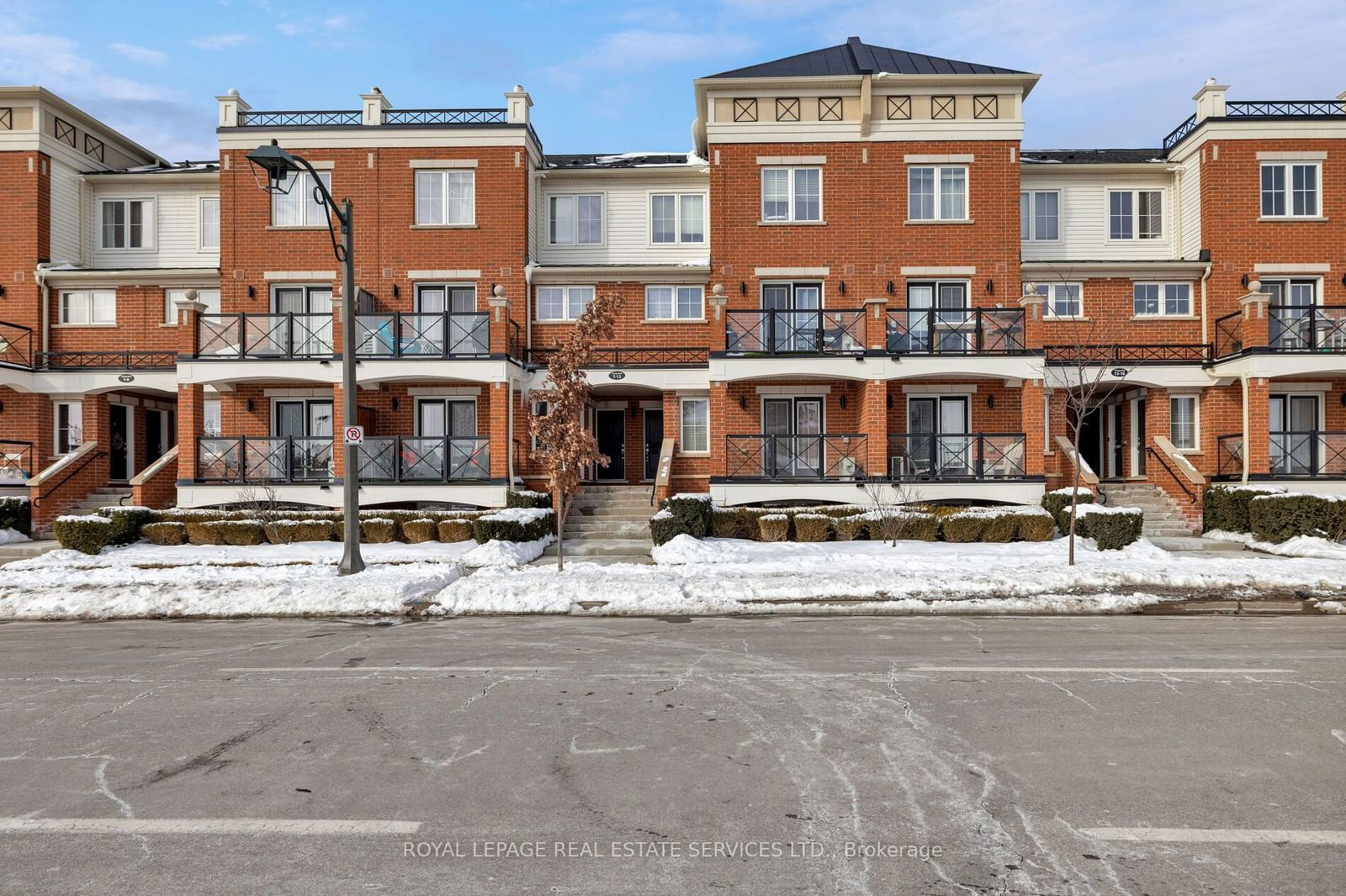 Waterlilies Townhomes, Oakville, Toronto