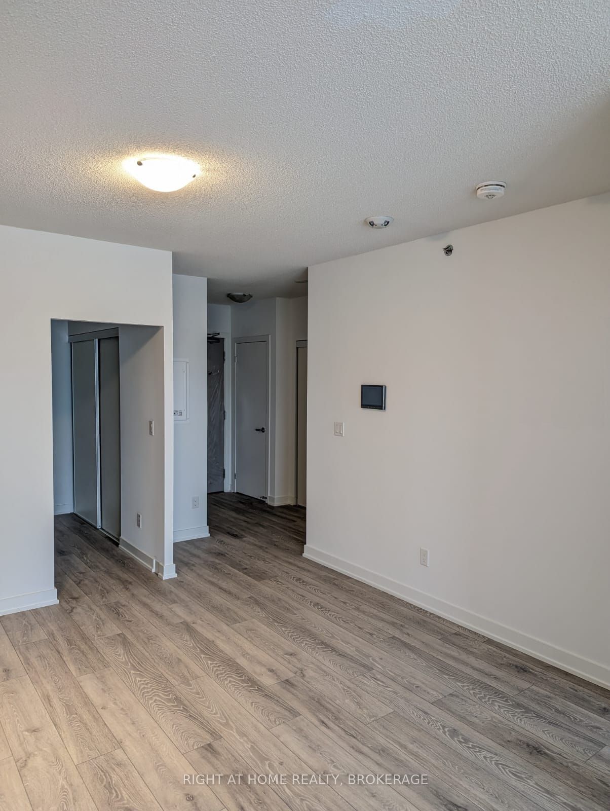 3210 Dakota Common, unit A214 for rent