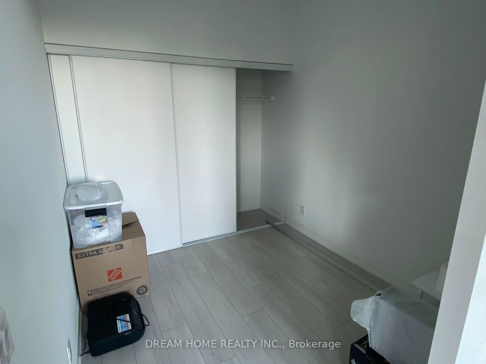 270 Dufferin St, unit 205 for rent