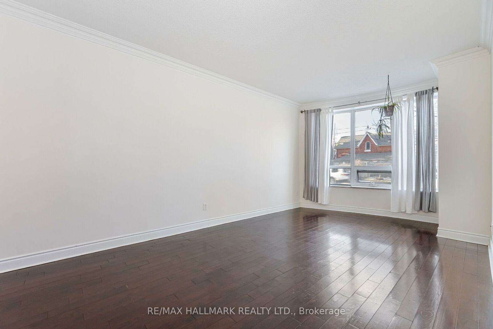 25 Earlington Ave, unit 104 for rent