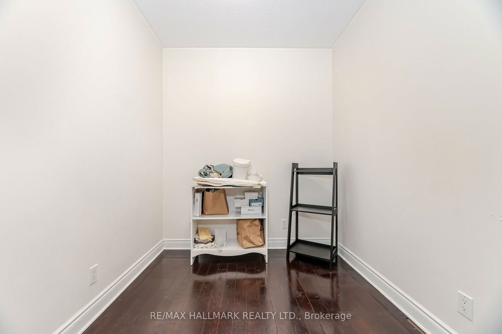 25 Earlington Ave, unit 104 for rent