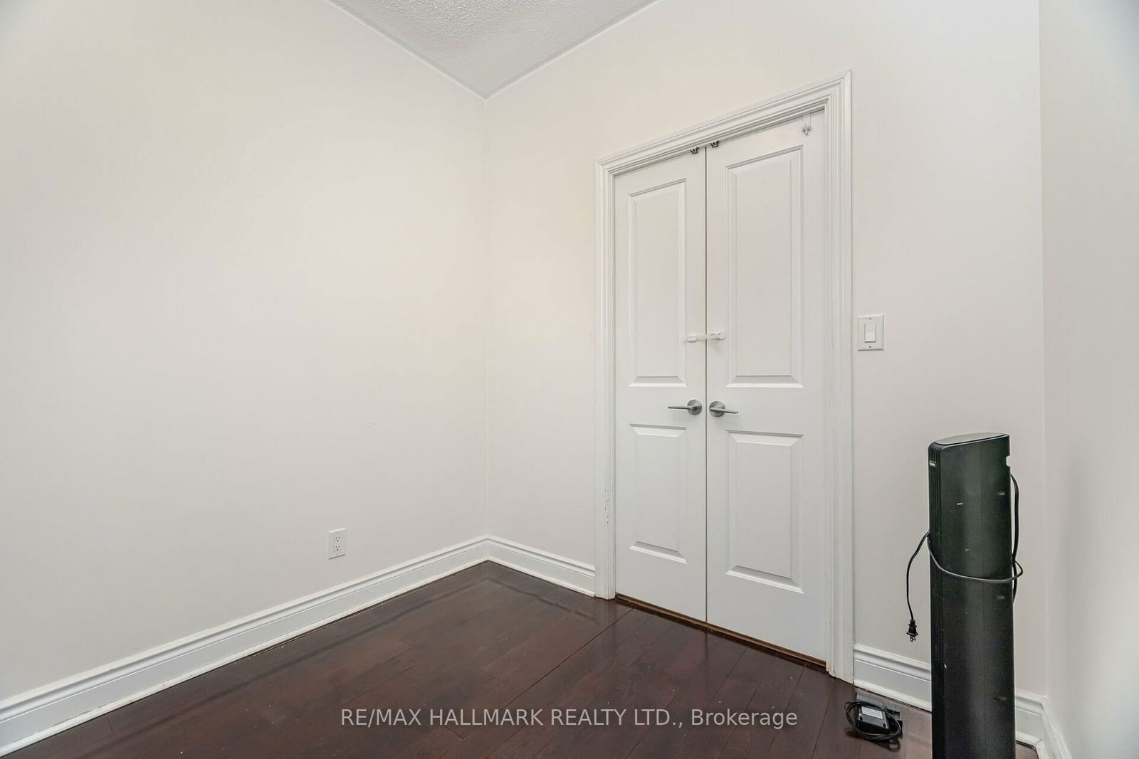 25 Earlington Ave, unit 104 for rent