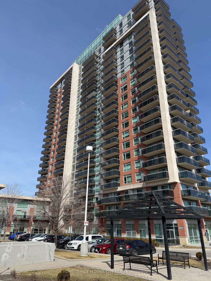 215 Queen St, unit 1809 for rent